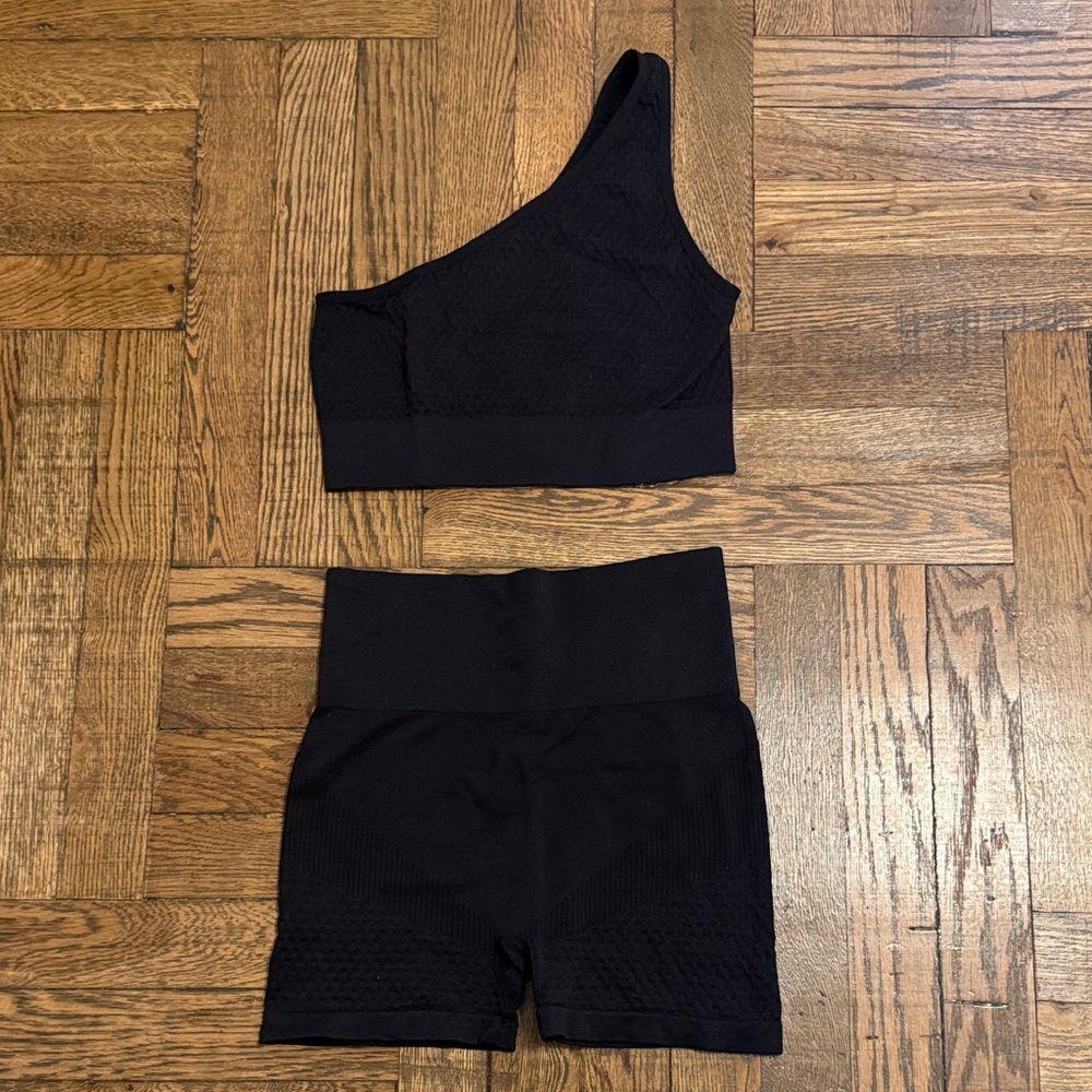 Zara Black One-Shoulder Sports Bra and and Shorts